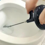حل انسداد الحمام أو المرحاض